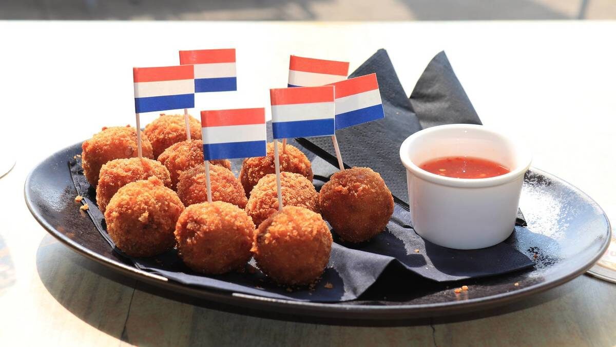 Amsterdam’da Nerede Ne Yenir?Bitterballen